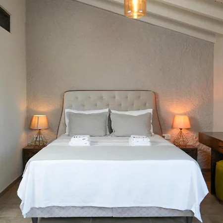 Otel Beli Koey Ici